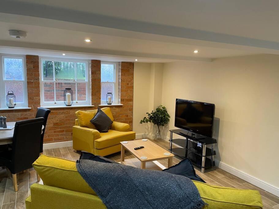 1 Hatton House 2 Bedroom 2 Bathroom Spacious Basement Flat Newark upon Trent المظهر الخارجي الصورة