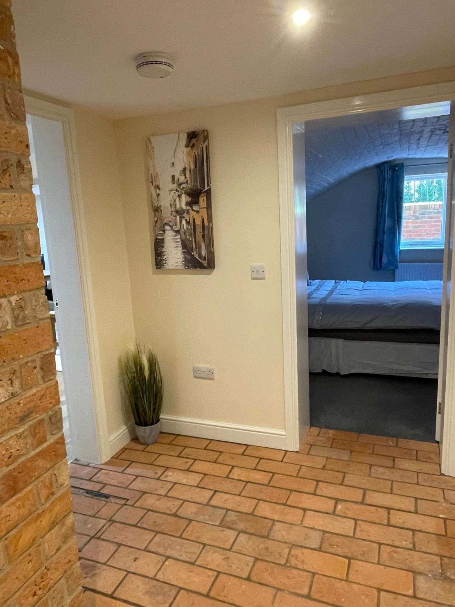 1 Hatton House 2 Bedroom 2 Bathroom Spacious Basement Flat Newark upon Trent المظهر الخارجي الصورة